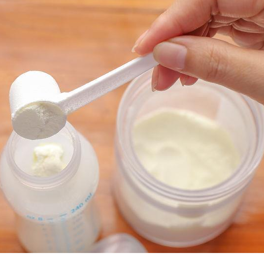 月嫂:冲泡奶粉步骤(图1)